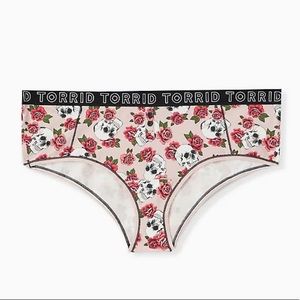NWT Torrid Pink Skulls and Roses CHEEKY PANTY Size 4